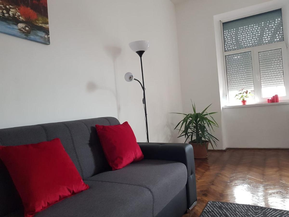 Casa Milan Apartment Oradea Exterior photo